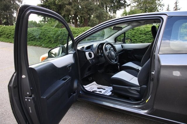 2012 Toyota Yaris 3-Door L