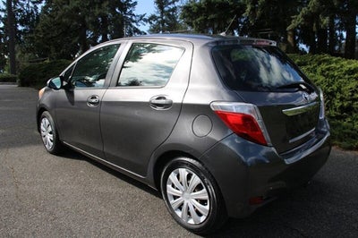 2012 Toyota Yaris 5-Door L1-owner