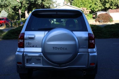 2005 Toyota RAV4 Base
