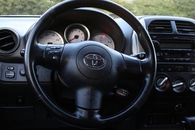 2005 Toyota RAV4 Base