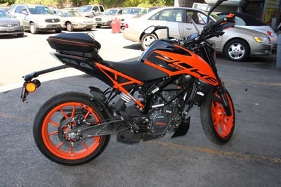 2020 KTM DUKE 200 Base