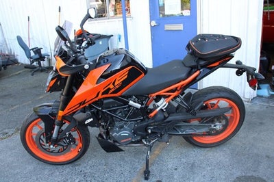 2020 KTM DUKE 200 Base