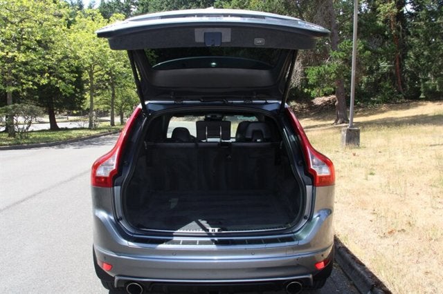2016 Volvo XC60 T6 R-Design Platinum