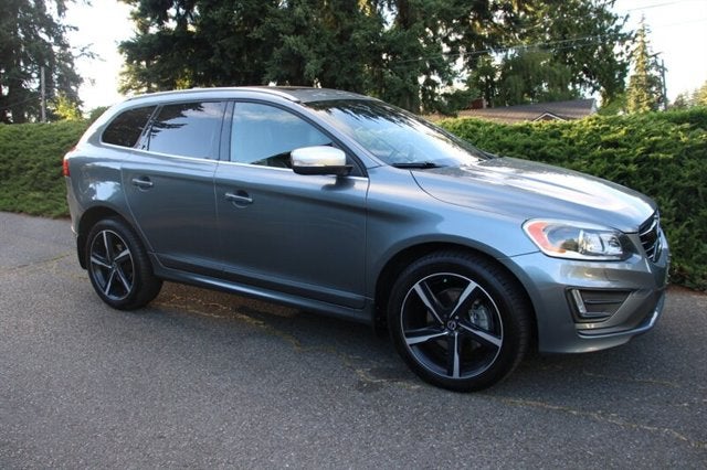 2016 Volvo XC60 T6 R-Design Platinum