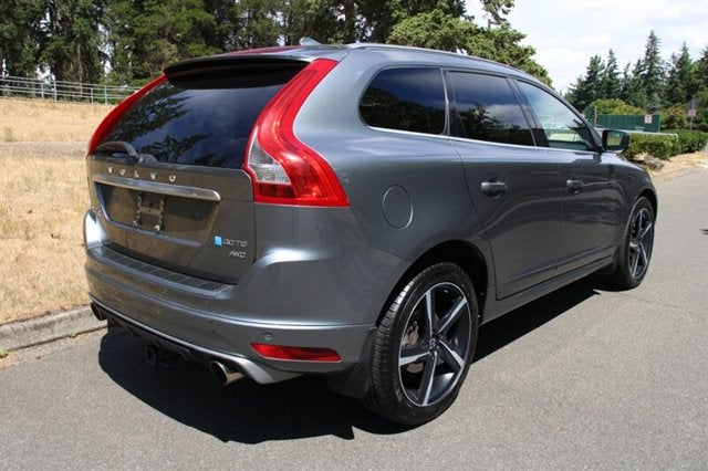 2016 Volvo XC60 T6 R-Design Platinum